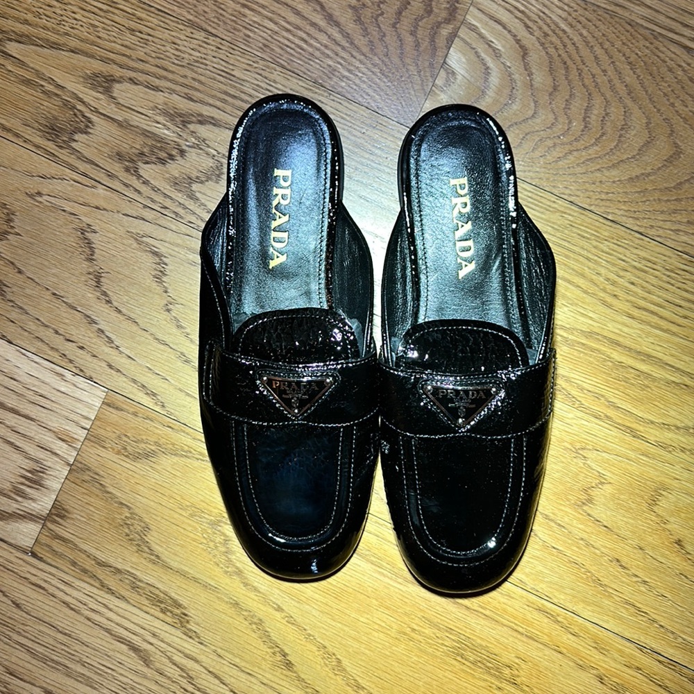 NWOT. Woman Black Prada Slides. Size 39 EU,  no box.